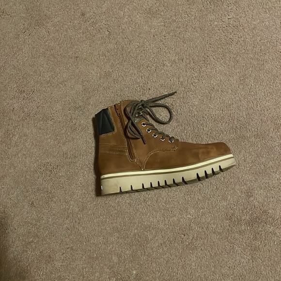 Dockers Suede Lace-Up Boot. 10 (40) - Picture 6 of 8